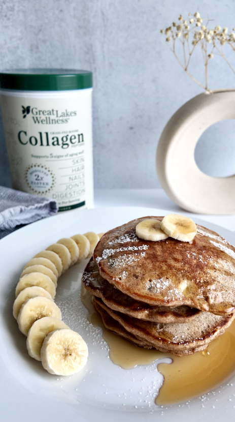 Banana Cinnamon Collagen Pancakes